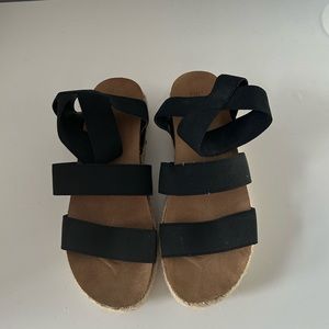 Steve Madden Platform Sandal Dupe